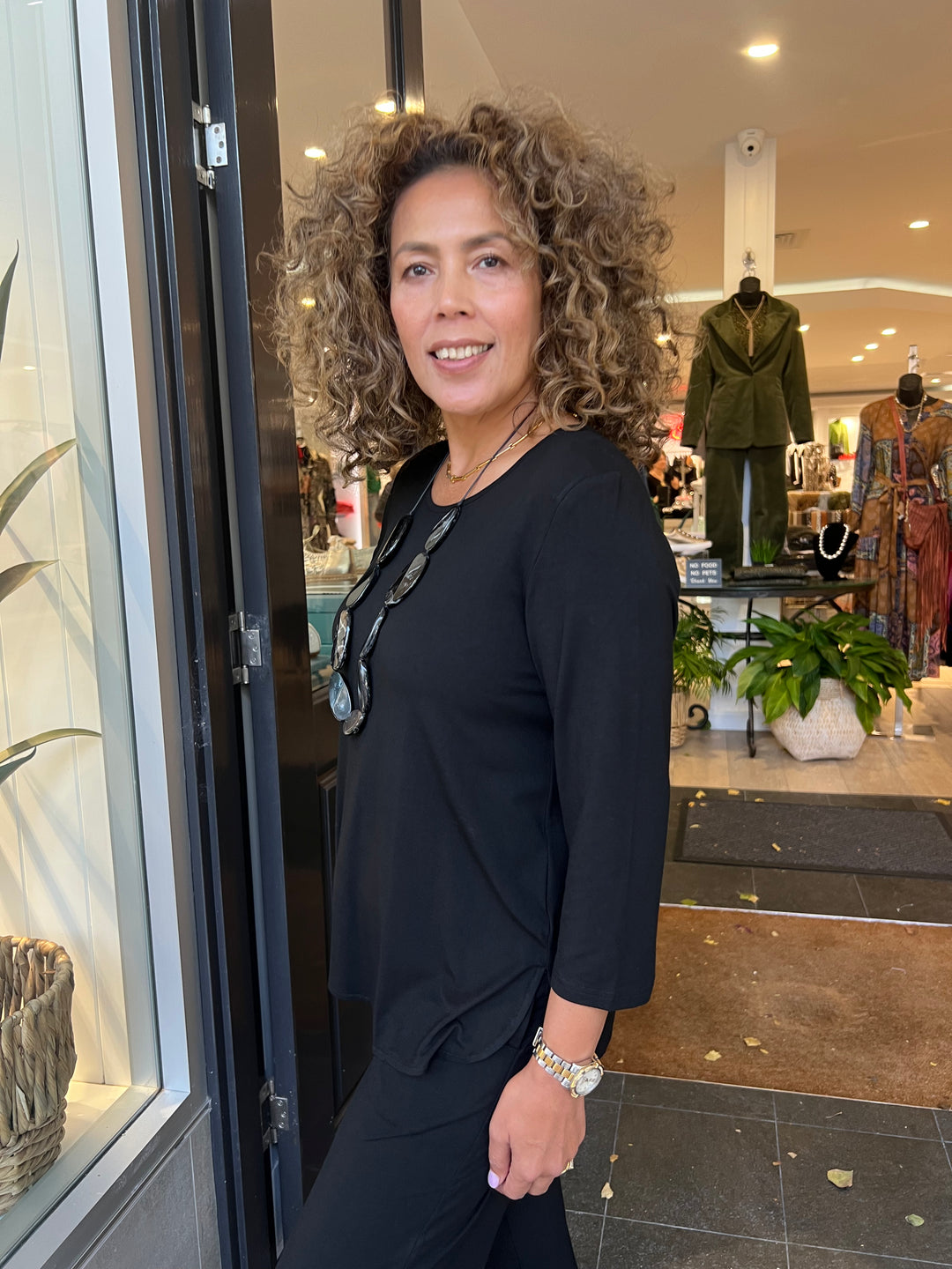 Eleanor 3/4 Sleeve Top - Black - BO19