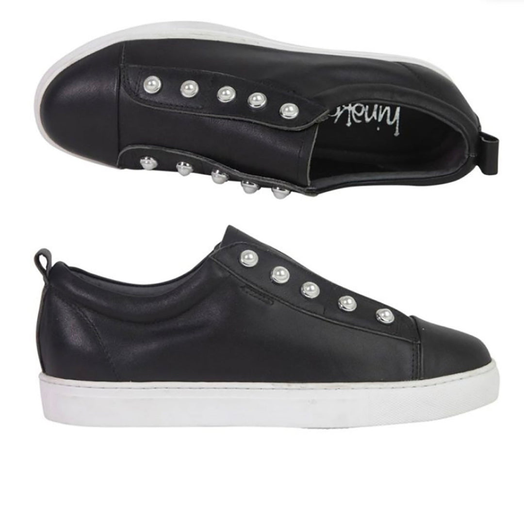Black Pearl Sneaker - HN1 - Pizazz BoutiqueHinako