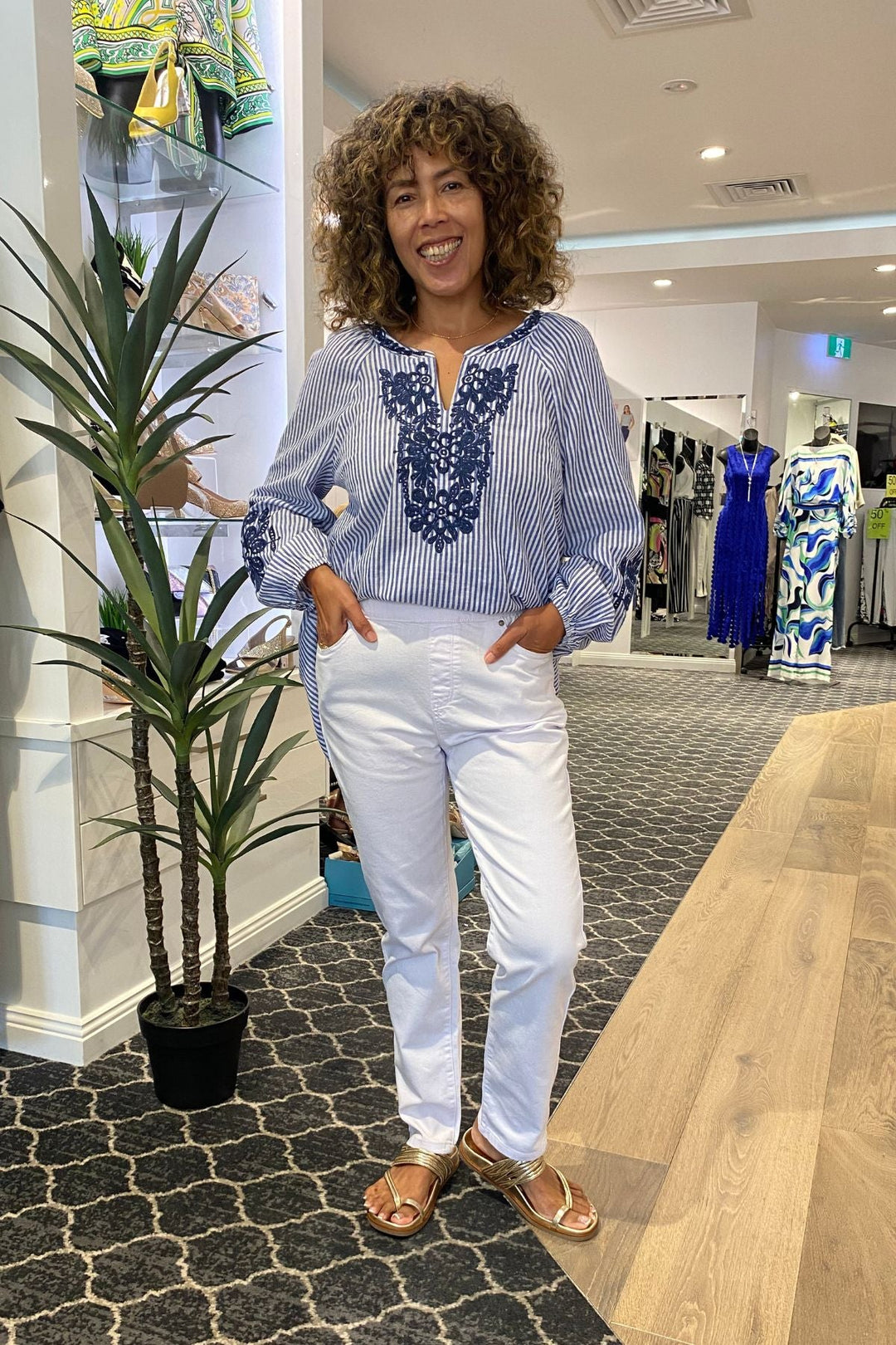 Chicago Jean - White - TZ4 - Pizazz BoutiqueThreadz