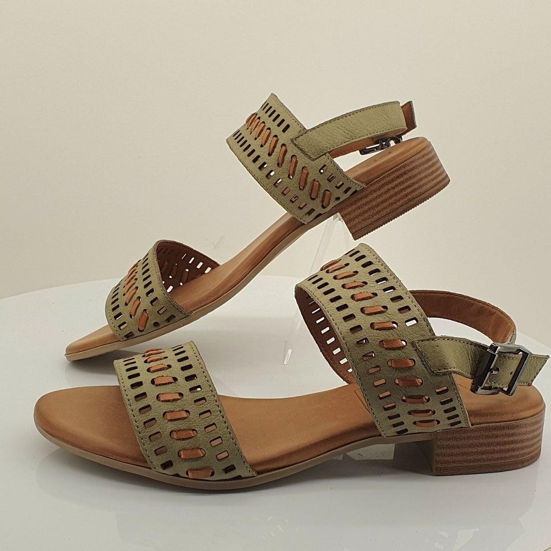 Danica Sandal - Green/Tan - MG5 - Pizazz BoutiqueMago