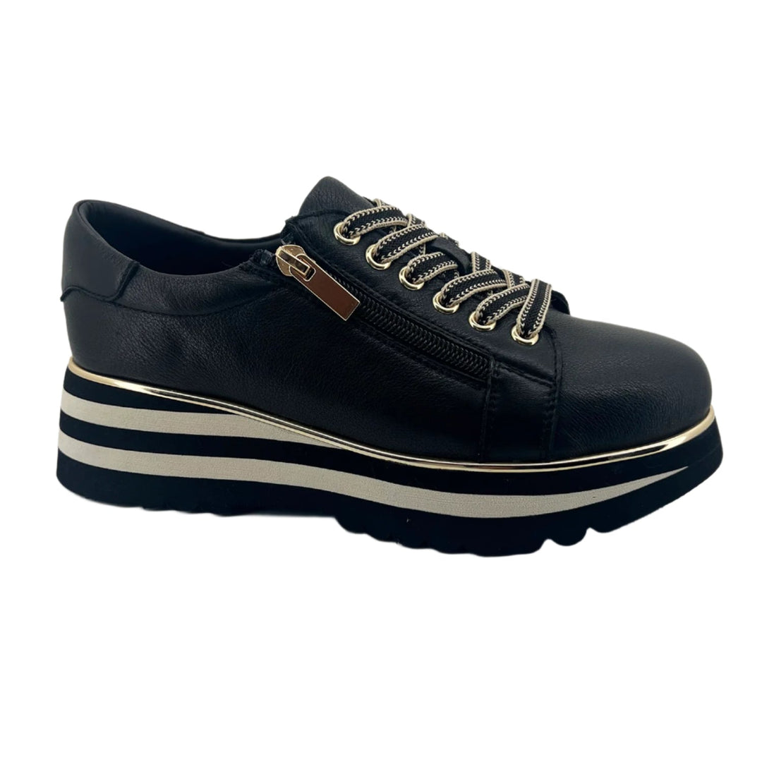 Eammes Sneaker - Black - DJ7 - Pizazz BoutiqueDjango & Juliette