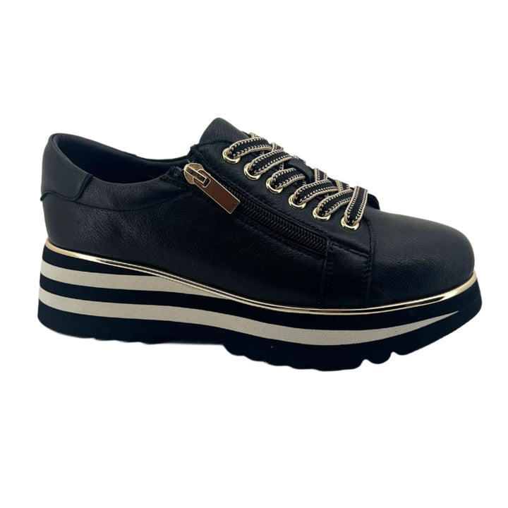 Eammes Sneaker - Black - DJ7 - Pizazz BoutiqueDjango & Juliette