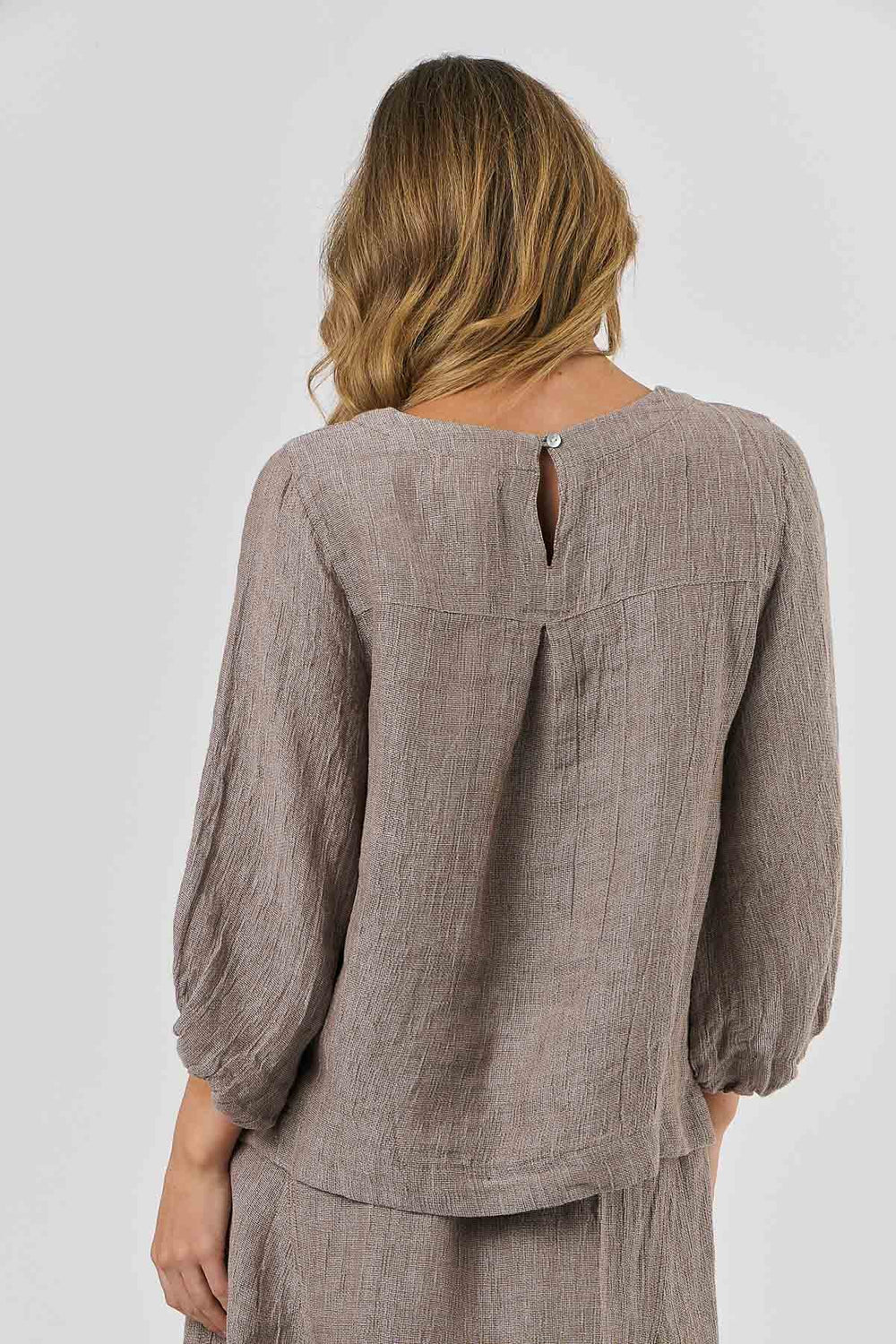 Ember Linen Top - Truffle - OJ40 - Pizazz BoutiqueNaturals By O & J