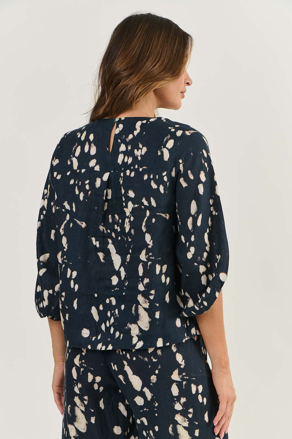 Ember Linen Top - Universe - OJ40 - Pizazz BoutiqueNaturals By O & J