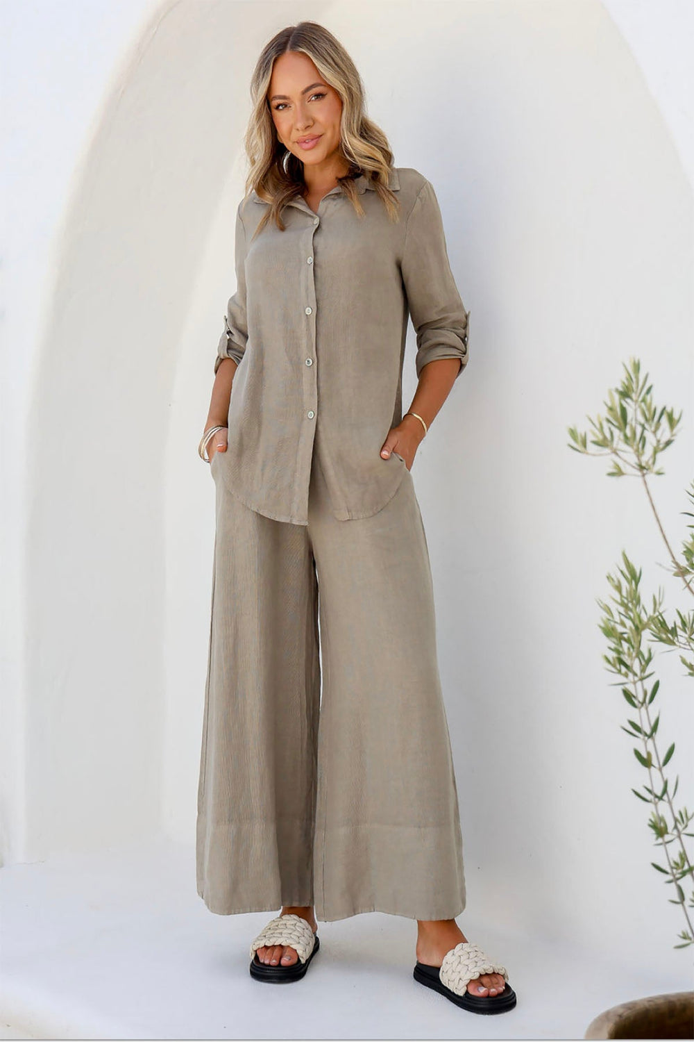 Famosa Shirt - Dune - FA21 - Pizazz BoutiqueFree Angel