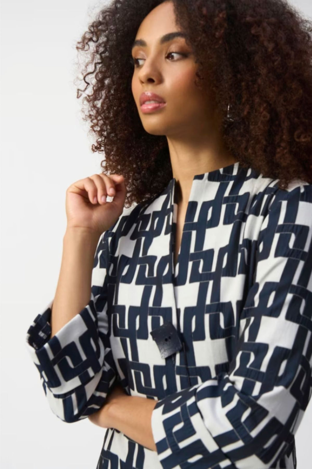 Geometric Trapeze Jacket - Off White/Navy - JR37 - Pizazz BoutiqueJoseph Ribkoff