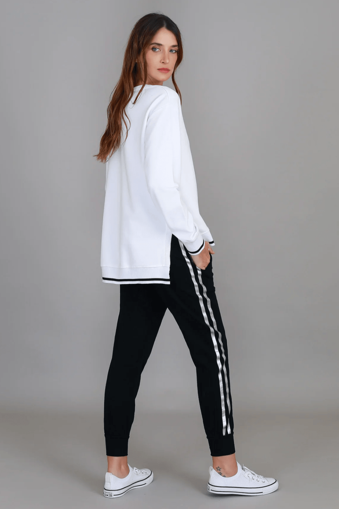 Lanna 3S Logo Sweater - White - RD10 - Pizazz Boutique3RD STORY