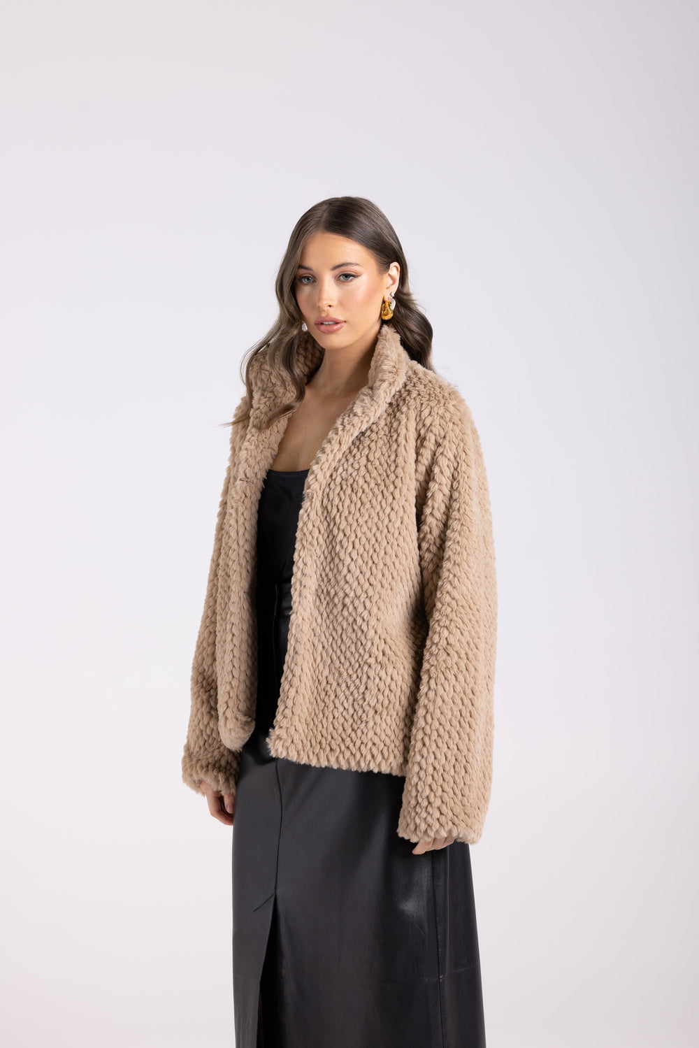 Short Teddy Coat - Oat - TT27 - Pizazz BoutiqueTwo - T's