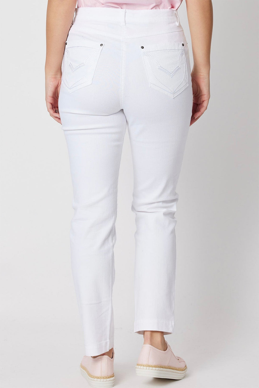 Slim Miracle Leg Jeans - White - GS23 - Pizazz BoutiqueGordon smith