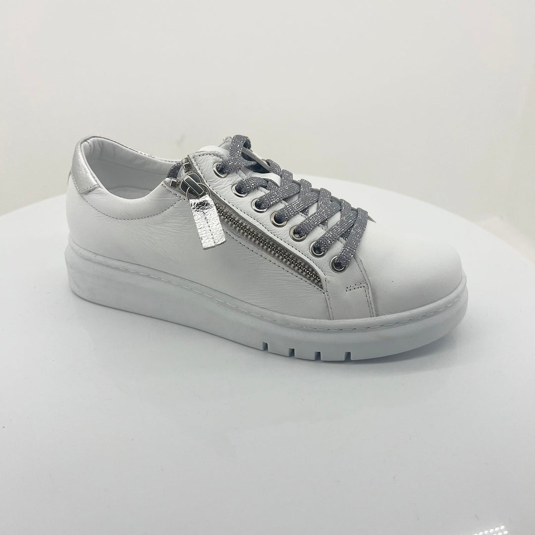 Tatter Fresh Sneaker - White/Silver - RS3 - Pizazz BoutiqueRilassare
