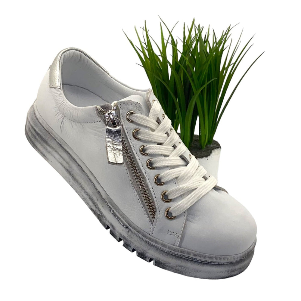 Tatter Sneaker - White/Silver - RS3 - Pizazz BoutiqueRilassare