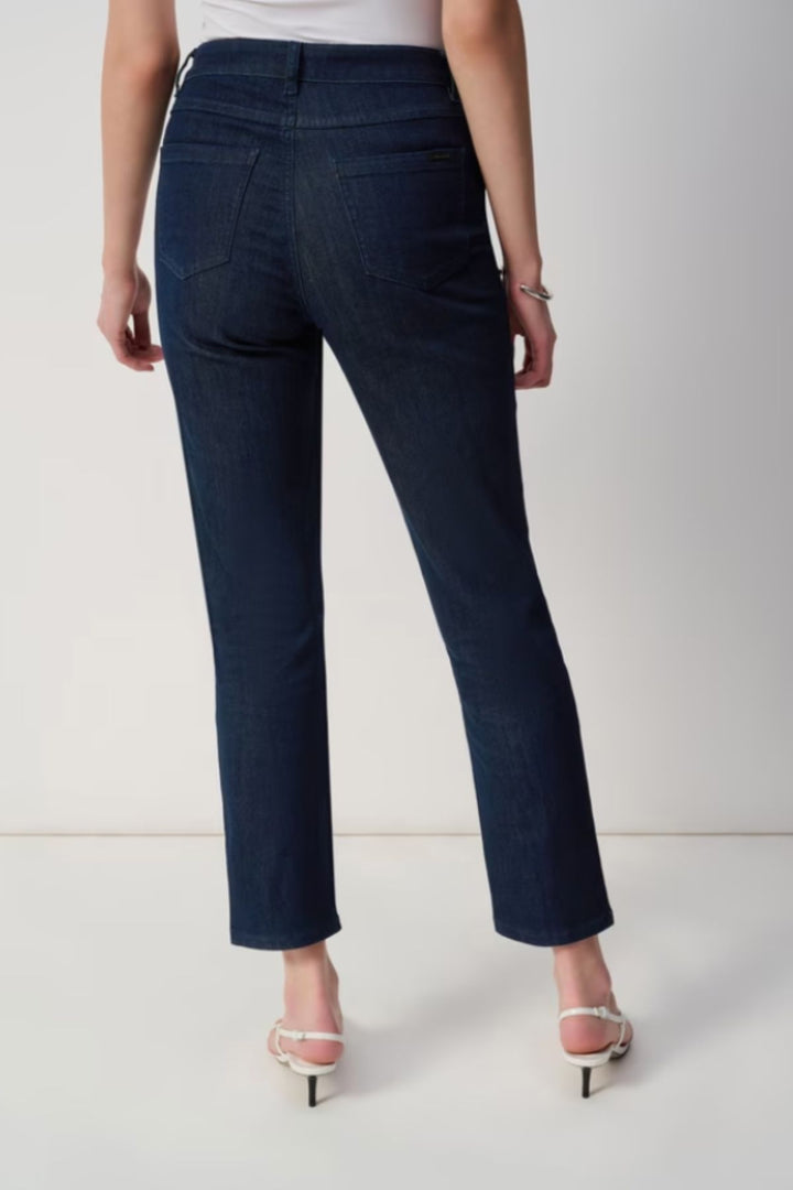 Classic Slim Jeans - Denim - JR36