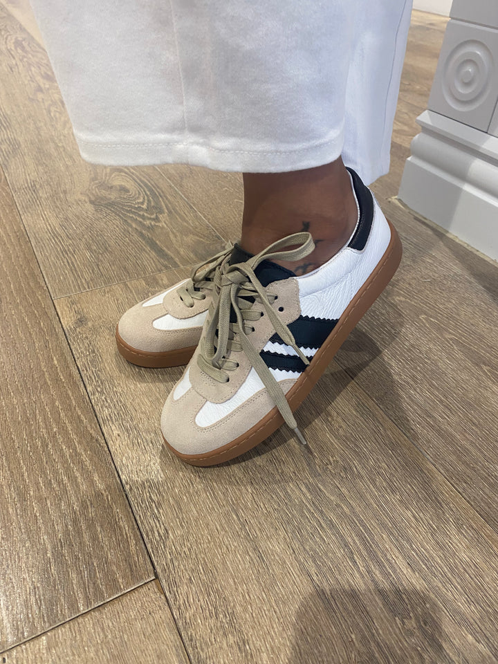 Hanni Sneaker - White - DJ54