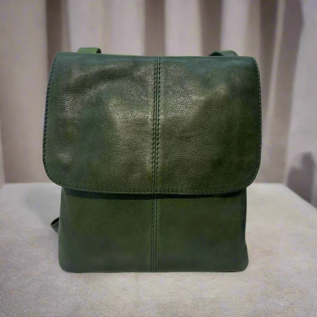Medium Size leather olive handbag with adjustable strap 