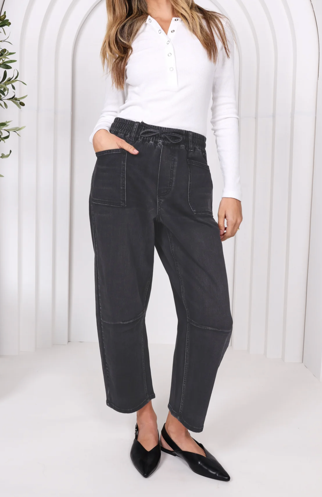 Leo Barrel Jeans - Black - MC2