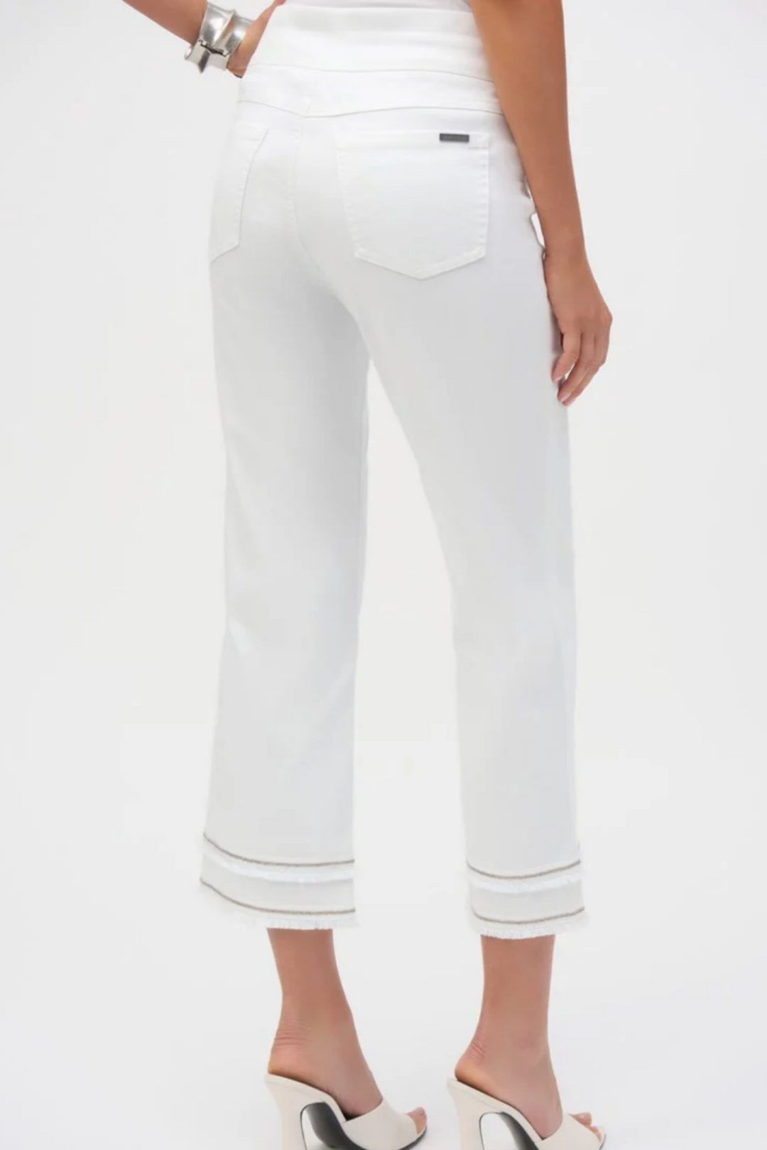 Straight Crop Pull-On Jeans - White - JR47