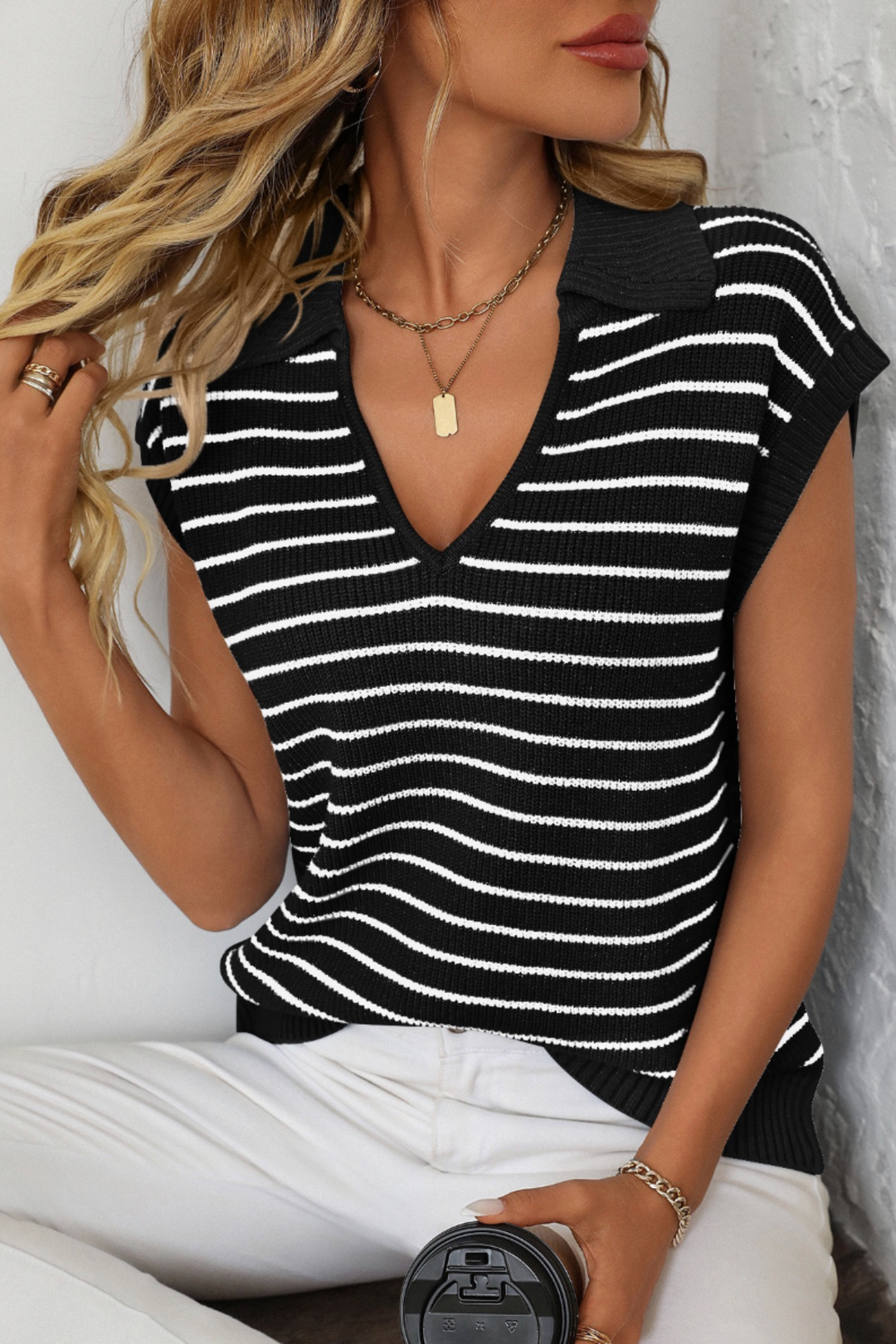 V-Necked Stripe Top - Black - MF6