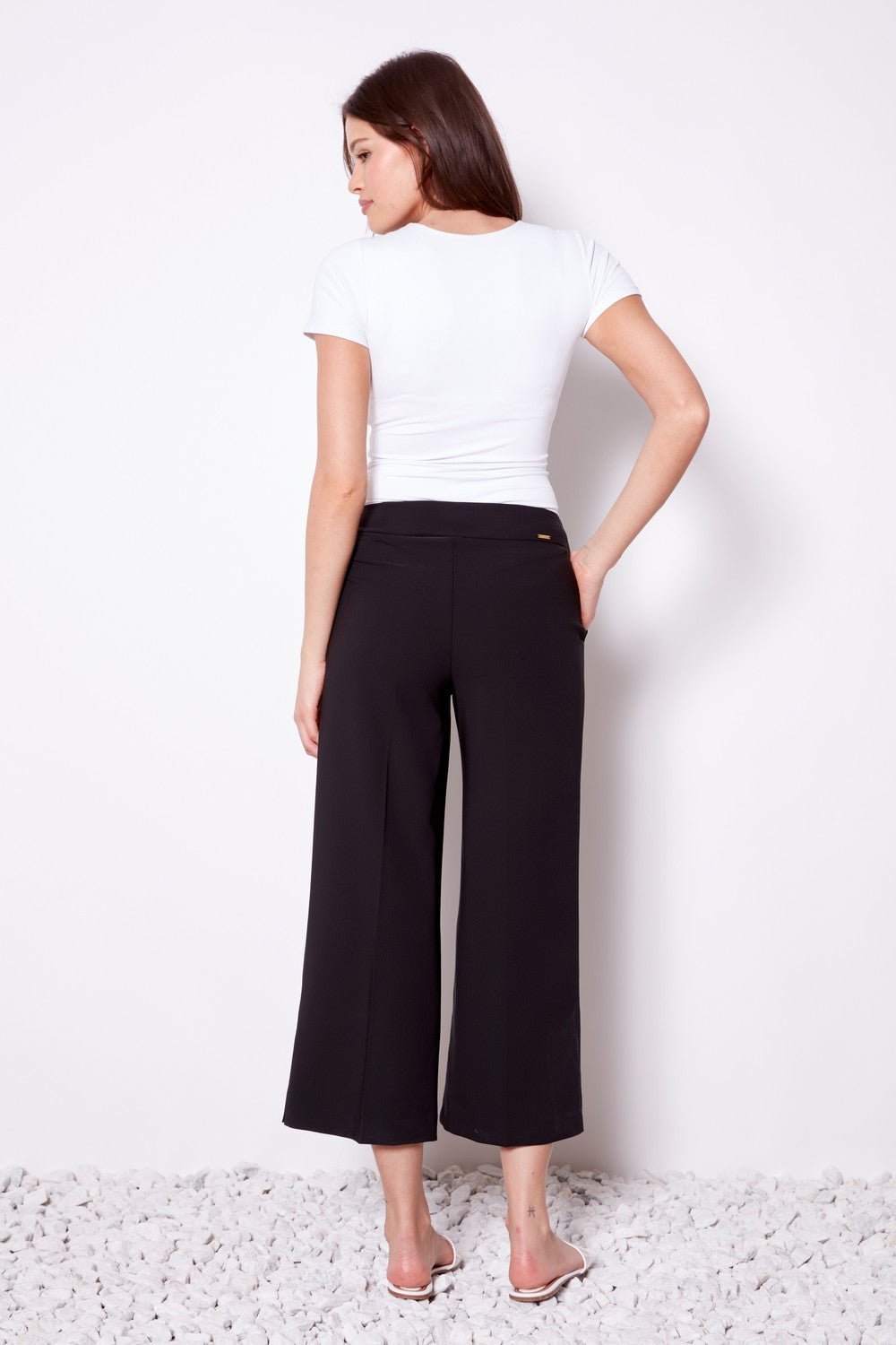 Amalfi Crop Pant - Black - UP11 - Pizazz BoutiqueUp!