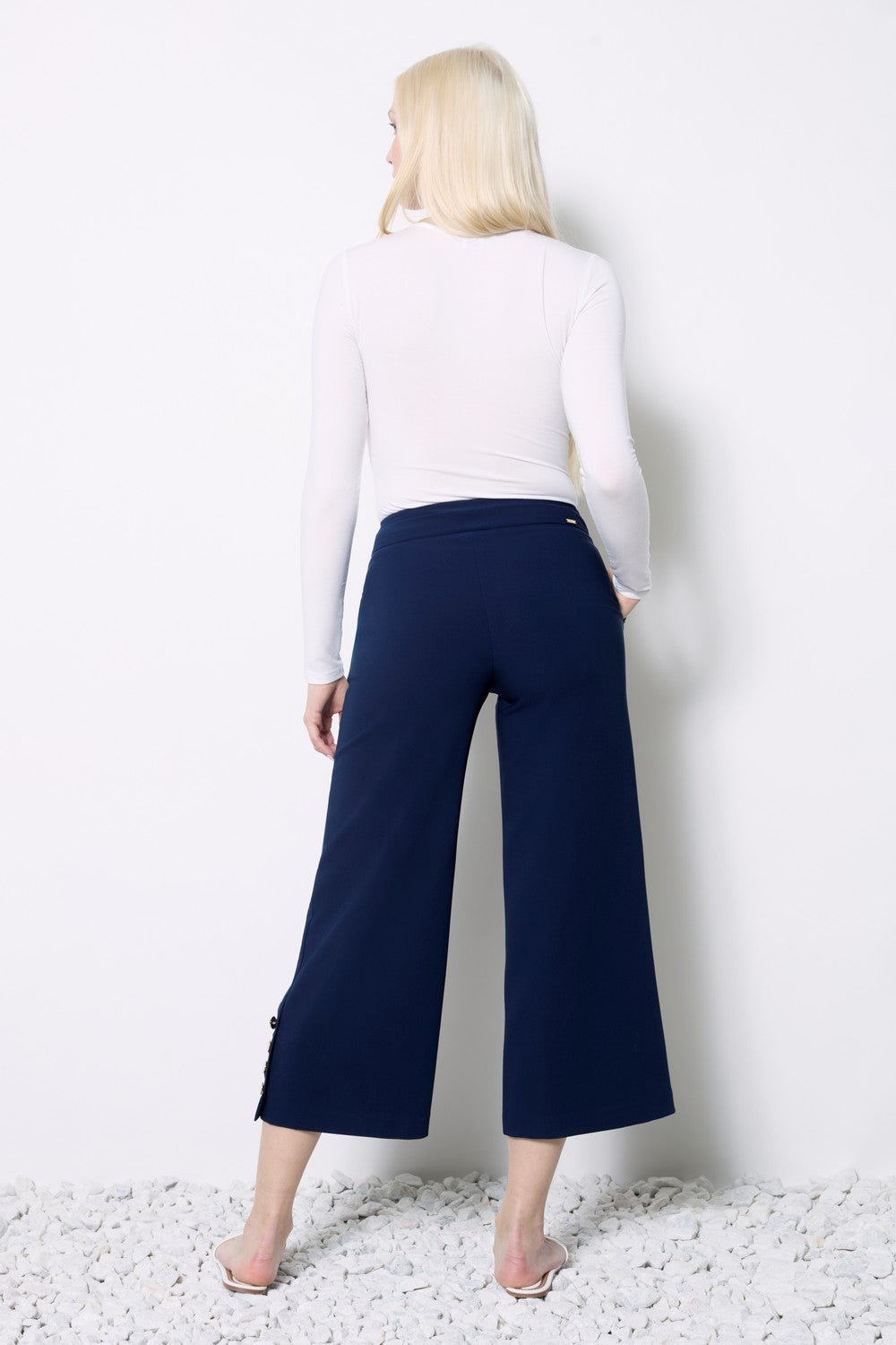 Amalfi Crop Pant - Harbor - UP11 - Pizazz BoutiqueUp!