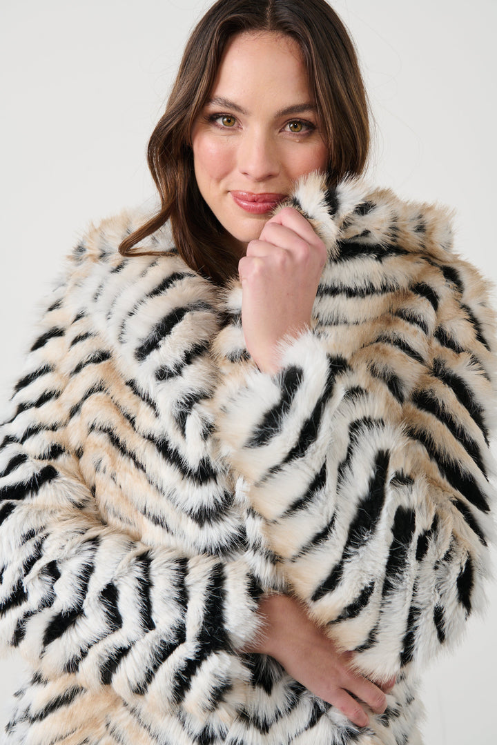 Anya Chevron Coat - CJ2 - Pizazz BoutiqueCaju