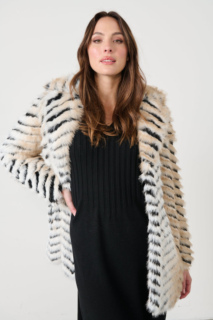 Anya Chevron Coat - CJ2 - Pizazz BoutiqueCaju