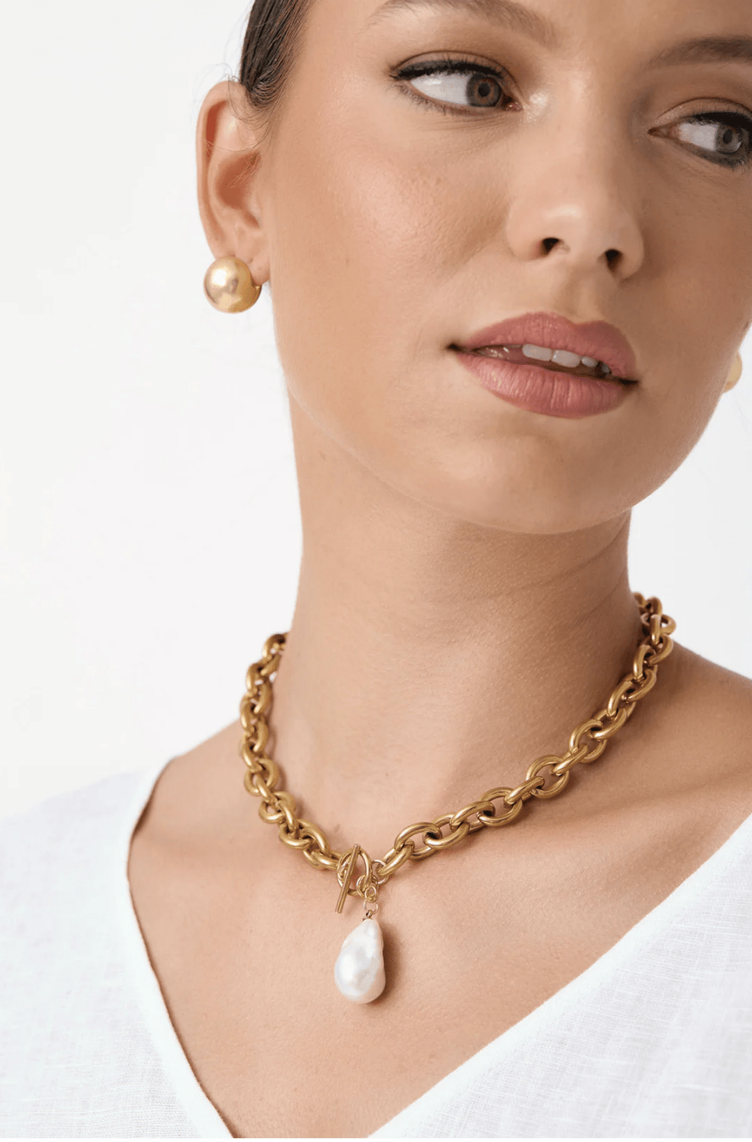 Baroque Pearl Drop Necklace - AD40 - Pizazz BoutiqueAdorne