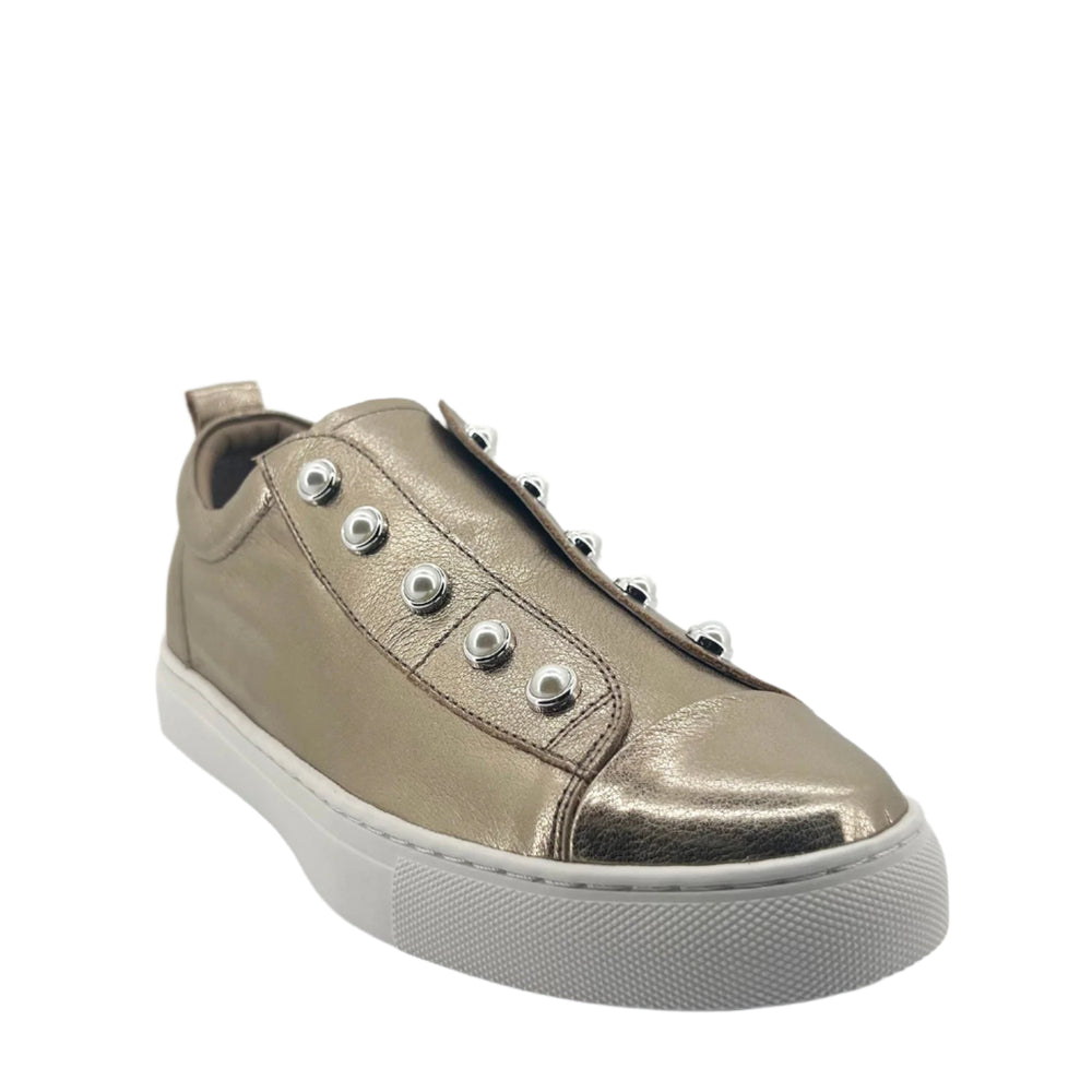Champagne Pearl Sneaker - HN1 - Pizazz BoutiqueHinako