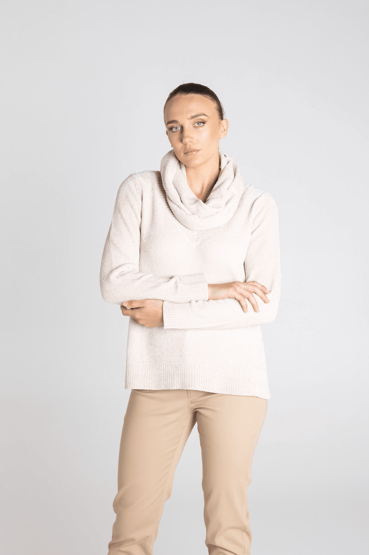 Chenille Snood - Oat - TT29 - Pizazz BoutiqueTwo - T's
