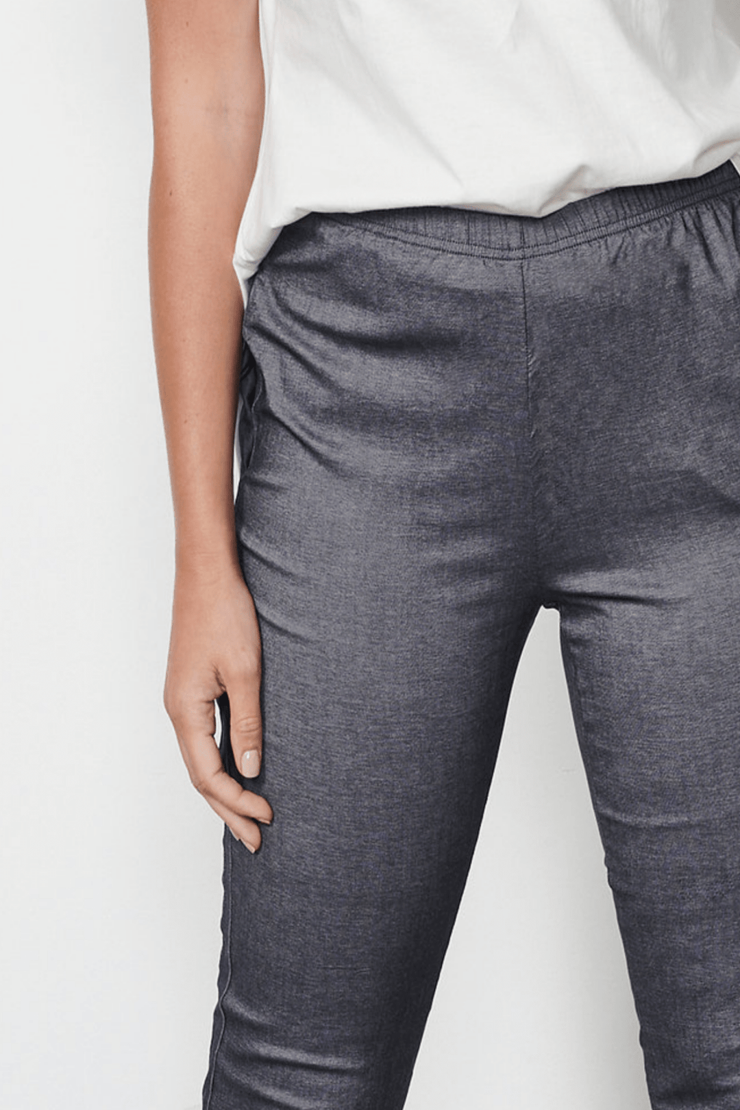 Cooper 7/8 Pants - Pewter - CJ9 - Pizazz BoutiqueHolmes & Fallon