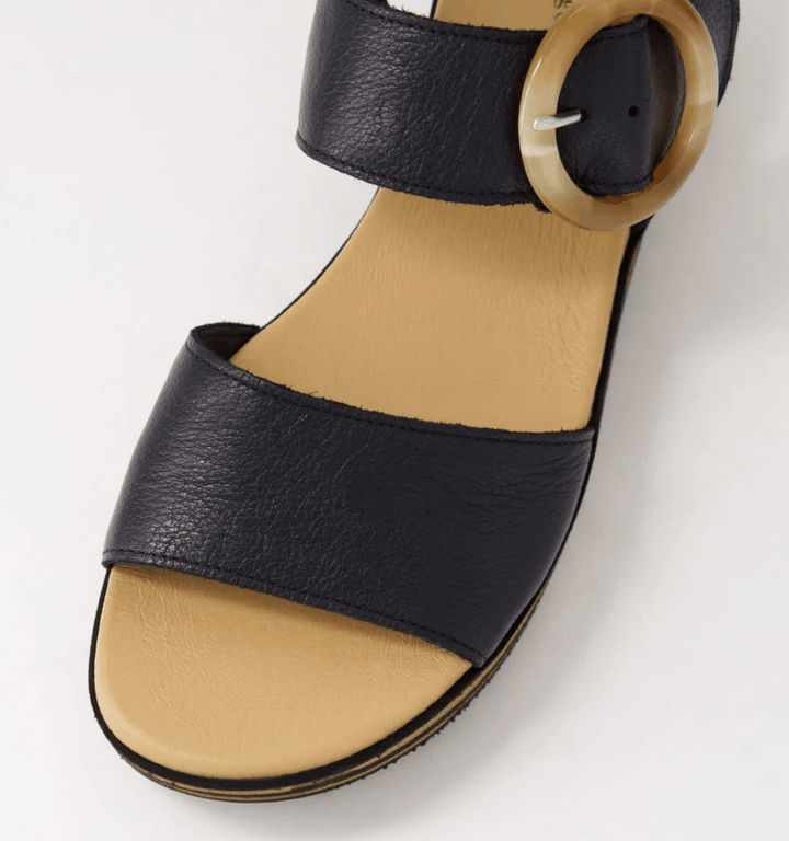Cubbie Sandal - Black - DJ54 - Pizazz BoutiqueDjango & Juliette