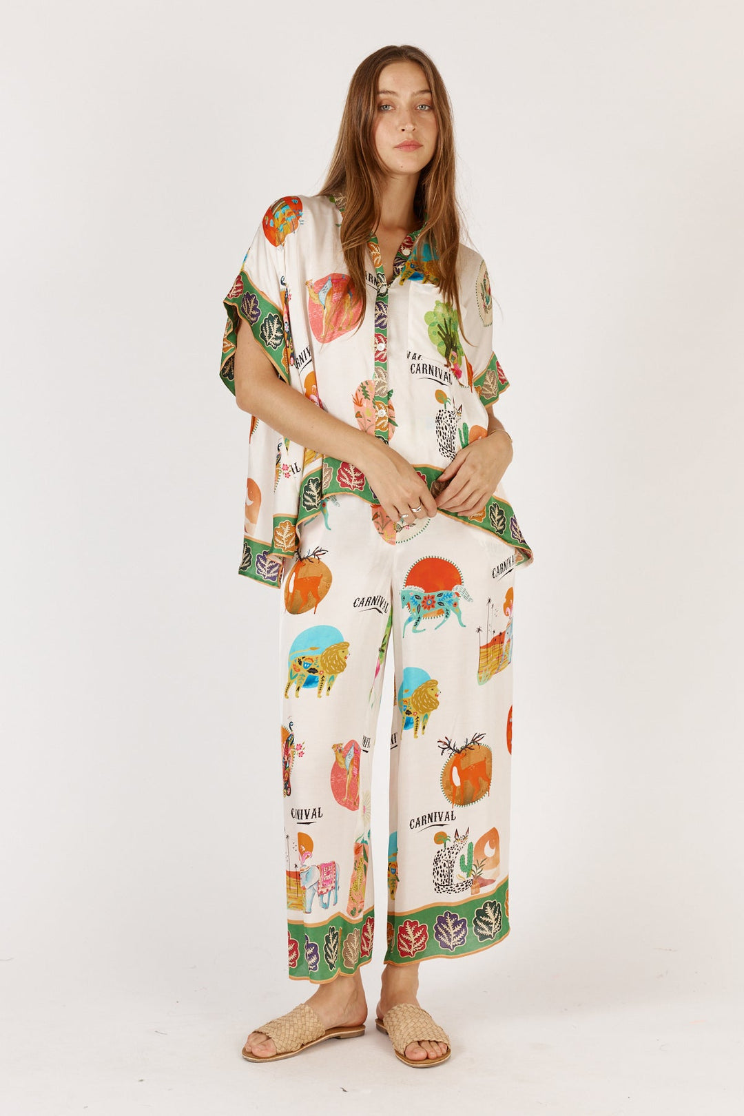 Down Under Shirt - White - RY34 - Pizazz BoutiqueRubyyaya