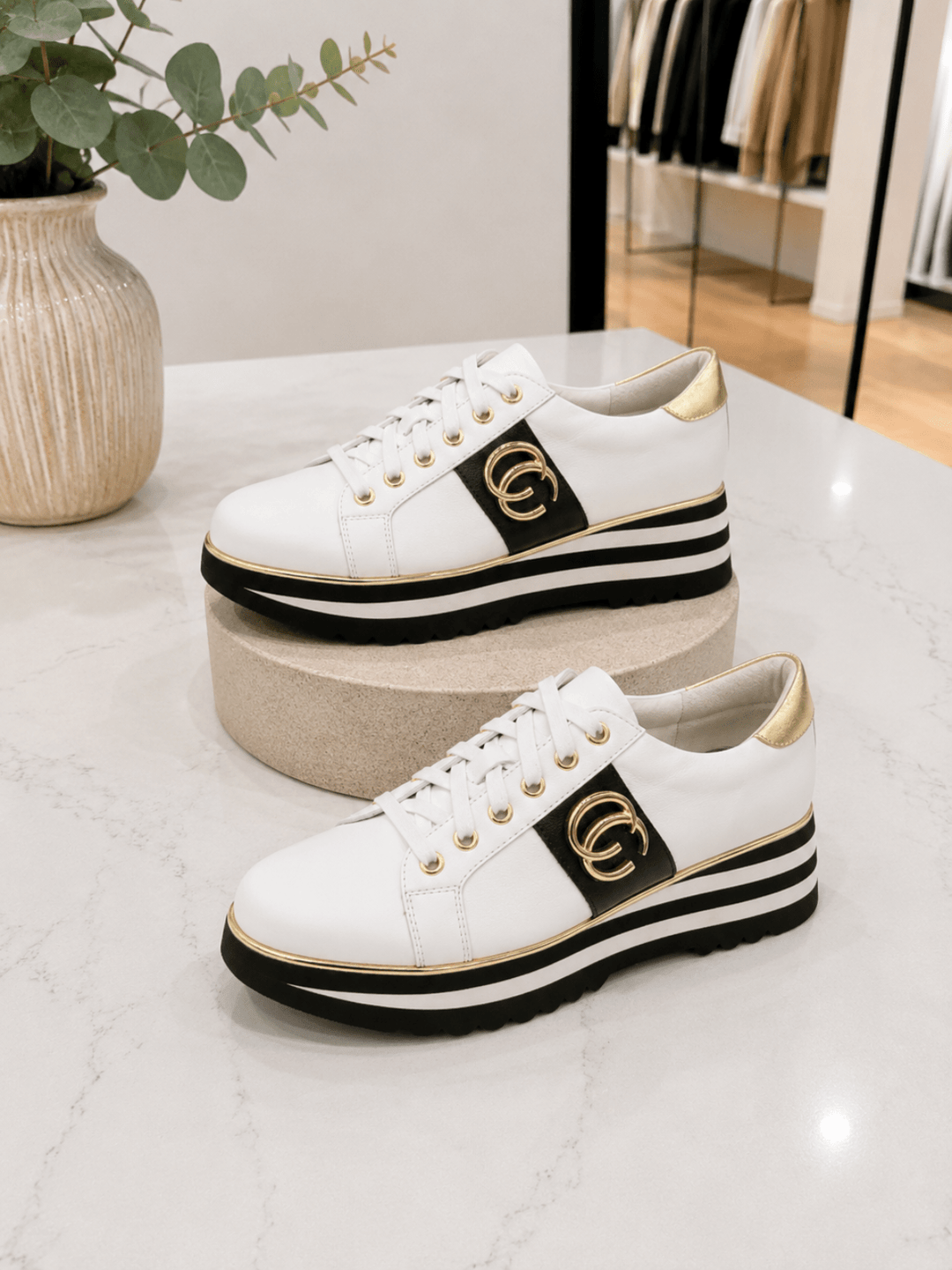 Edgey Sneaker - White/Gold - DJ37 - Pizazz BoutiqueDjango & Juliette