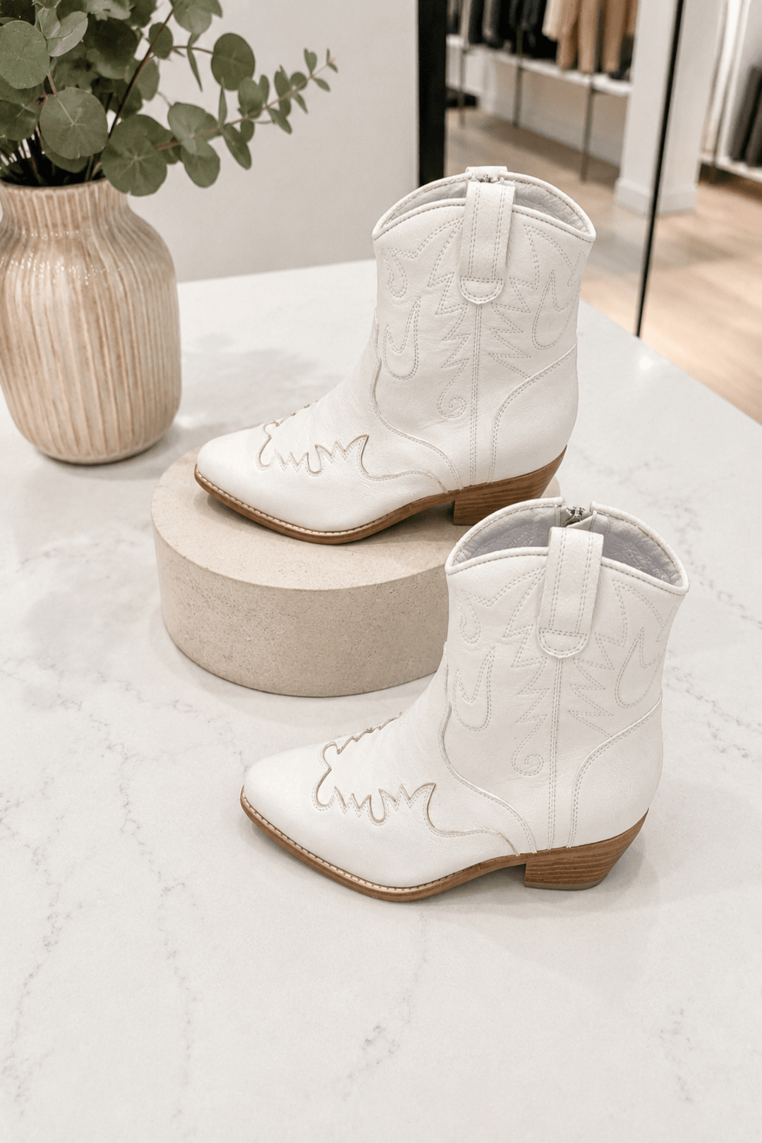Eerika Boot - White - DJ67 - Pizazz BoutiqueDjango & Juliette