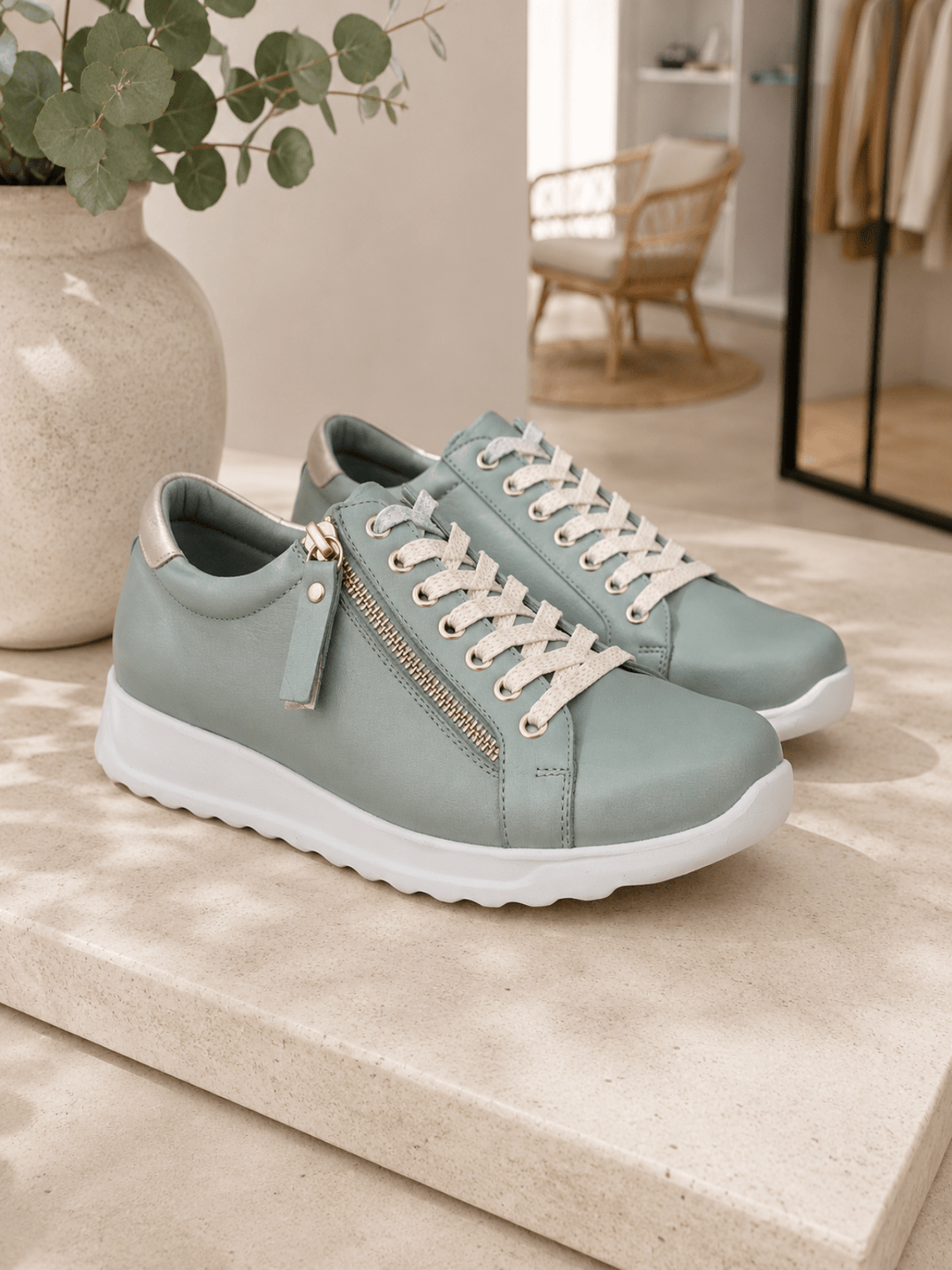 EG257 - Emerald - C23 - Pizazz BoutiqueCabello