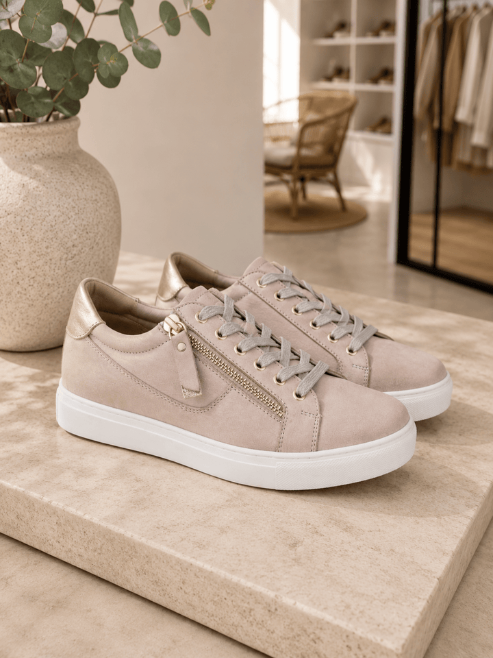 EG520 - Taupe - C22 - Pizazz BoutiqueCabello