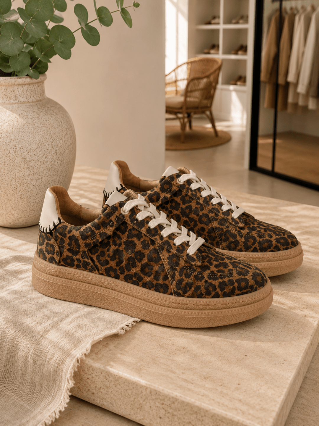 Eslyn Leopard Sneaker - C20 - Pizazz BoutiqueCabello