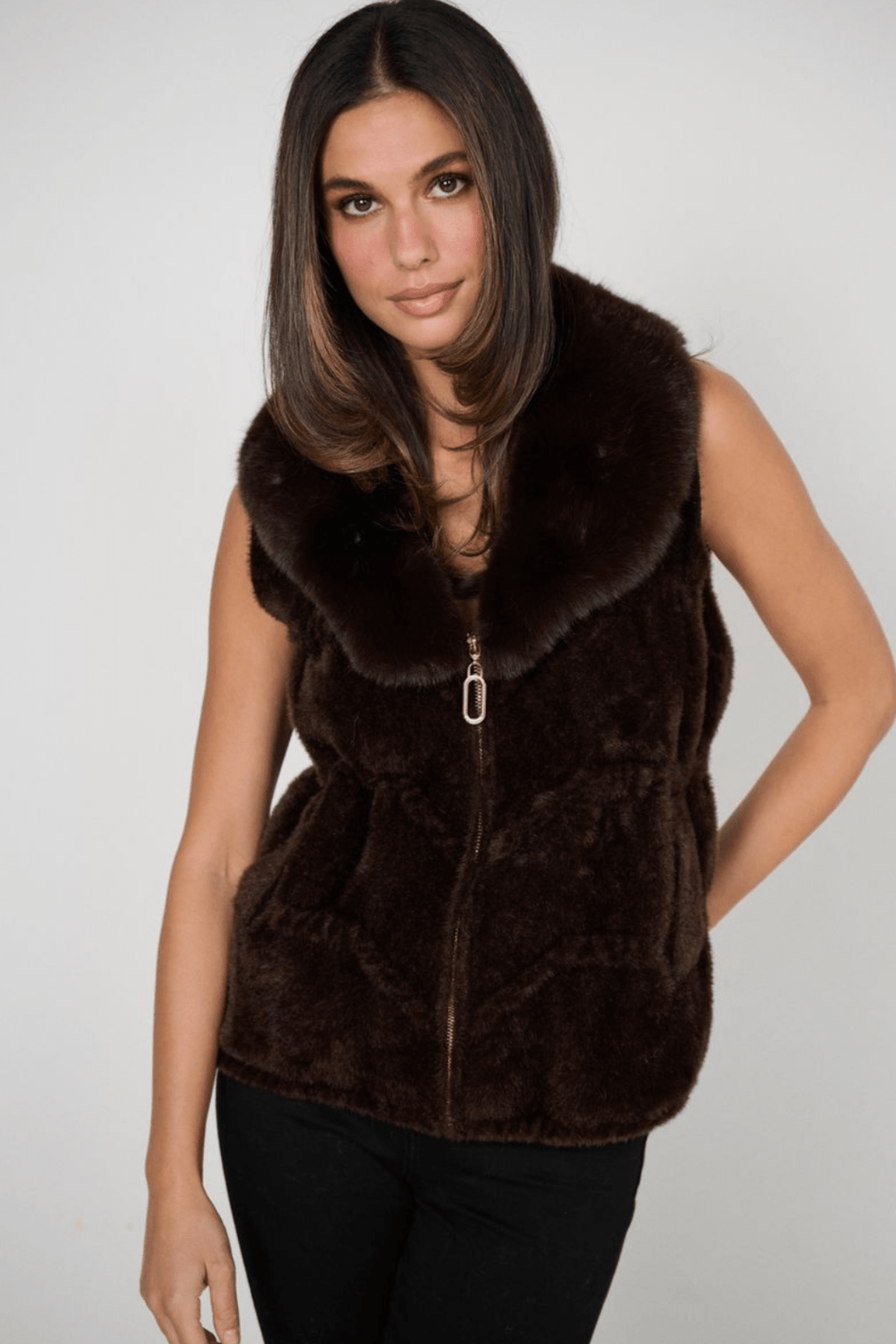 Faux Fur Vest - Chocolate - CJ27 - Pizazz BoutiqueCaju