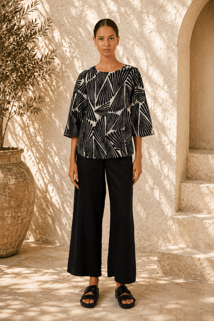 Folies Linen Blouse - OJ79 - Pizazz BoutiqueNaturals By O & J