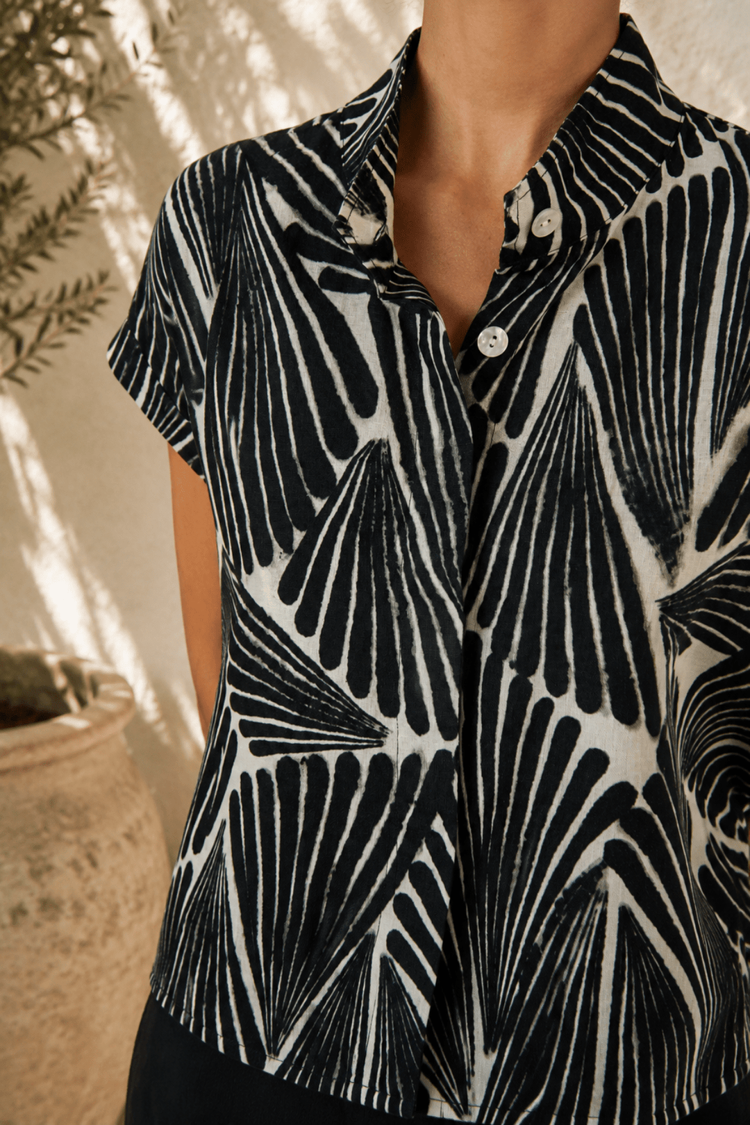 Folies Linen Shirt -OJ82 - Pizazz BoutiqueNaturals By O & J