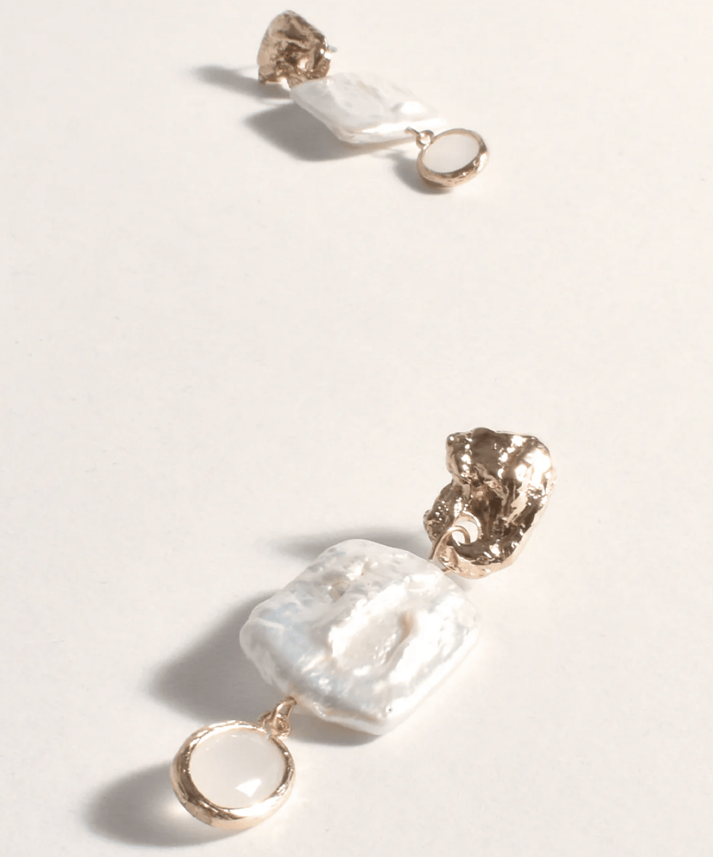 Glass Drop Pearl Earring - AD53 - Pizazz BoutiqueAdorne