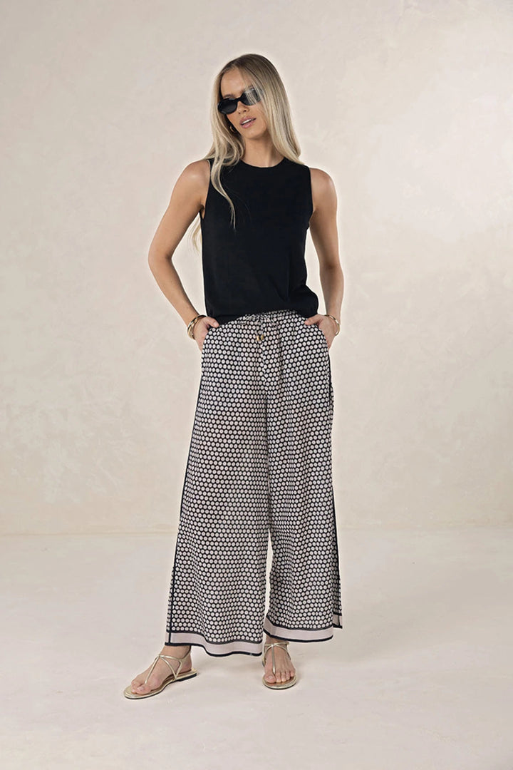 Humidity Lifestyle Hexi Pant