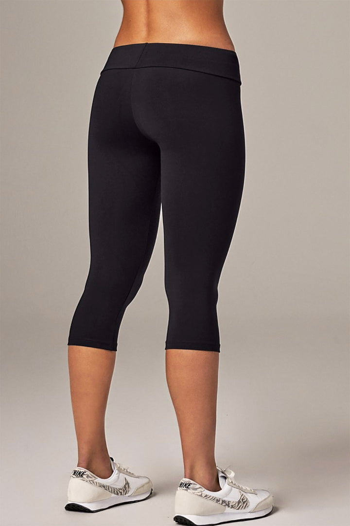 High Rise 3/4 Leggings - Black - RB2