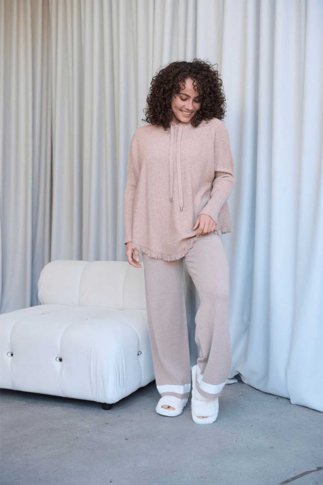 Hooded Knit - Mushroom - CJ16 - Pizazz BoutiqueHolmes & Fallon