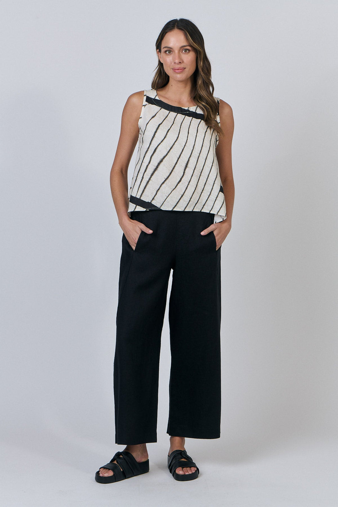 Isla Linen Top - Isobars - OJ1 - Pizazz BoutiqueNaturals By O & J