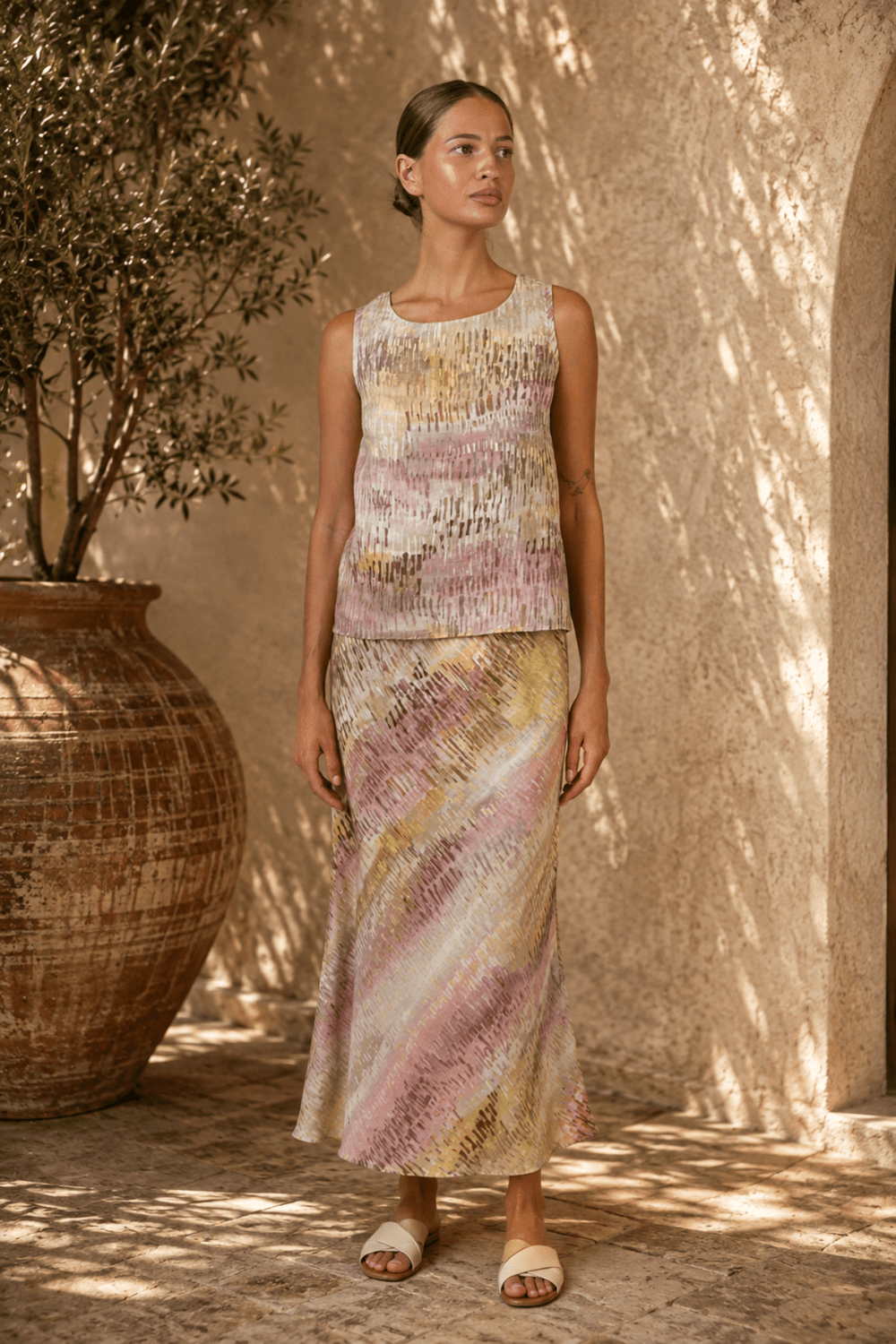 Jardin Linen Top - OJ98 - Pizazz BoutiqueNaturals By O & J