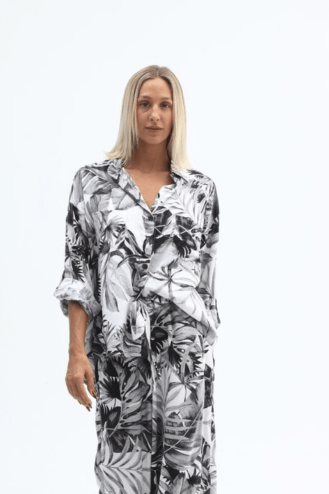 Kaia Shirt - Black/White Leaf Print - CB69 - Pizazz BoutiqueCarbon The Label