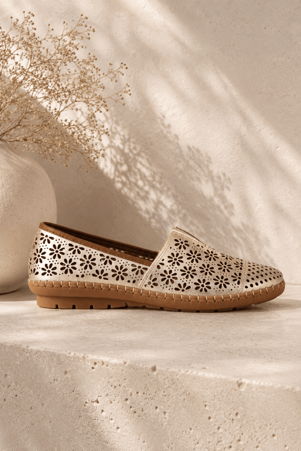 Kylie - Light Gold - C31 - Pizazz BoutiqueCabello