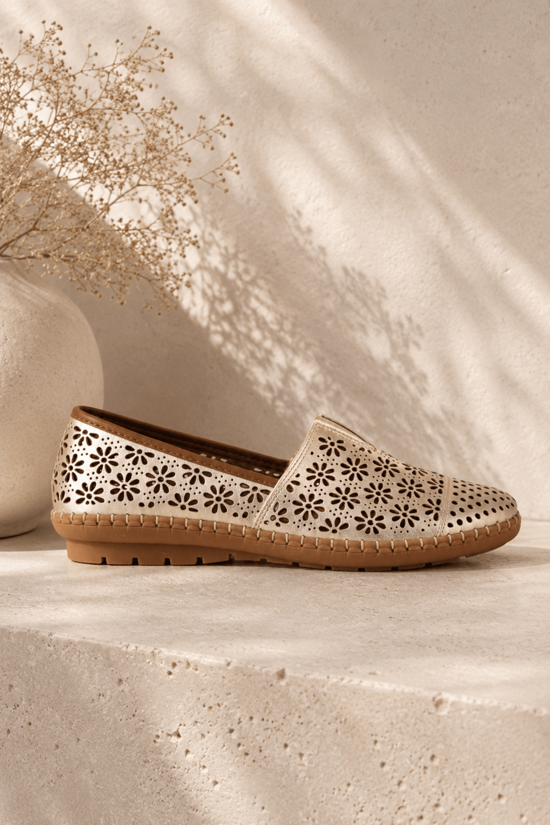 Kylie - Light Gold - C31 - Pizazz BoutiqueCabello