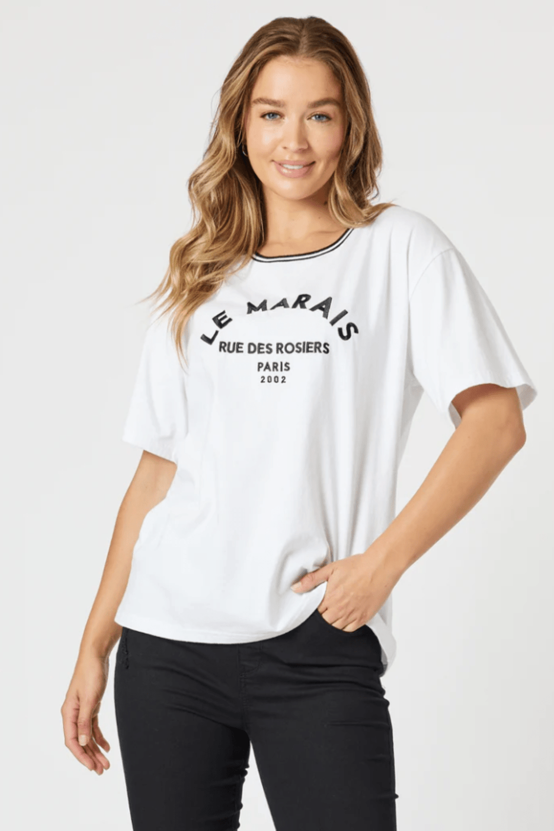 Le Marais T-Shirt - White - TZ18 - Pizazz BoutiqueThreadz