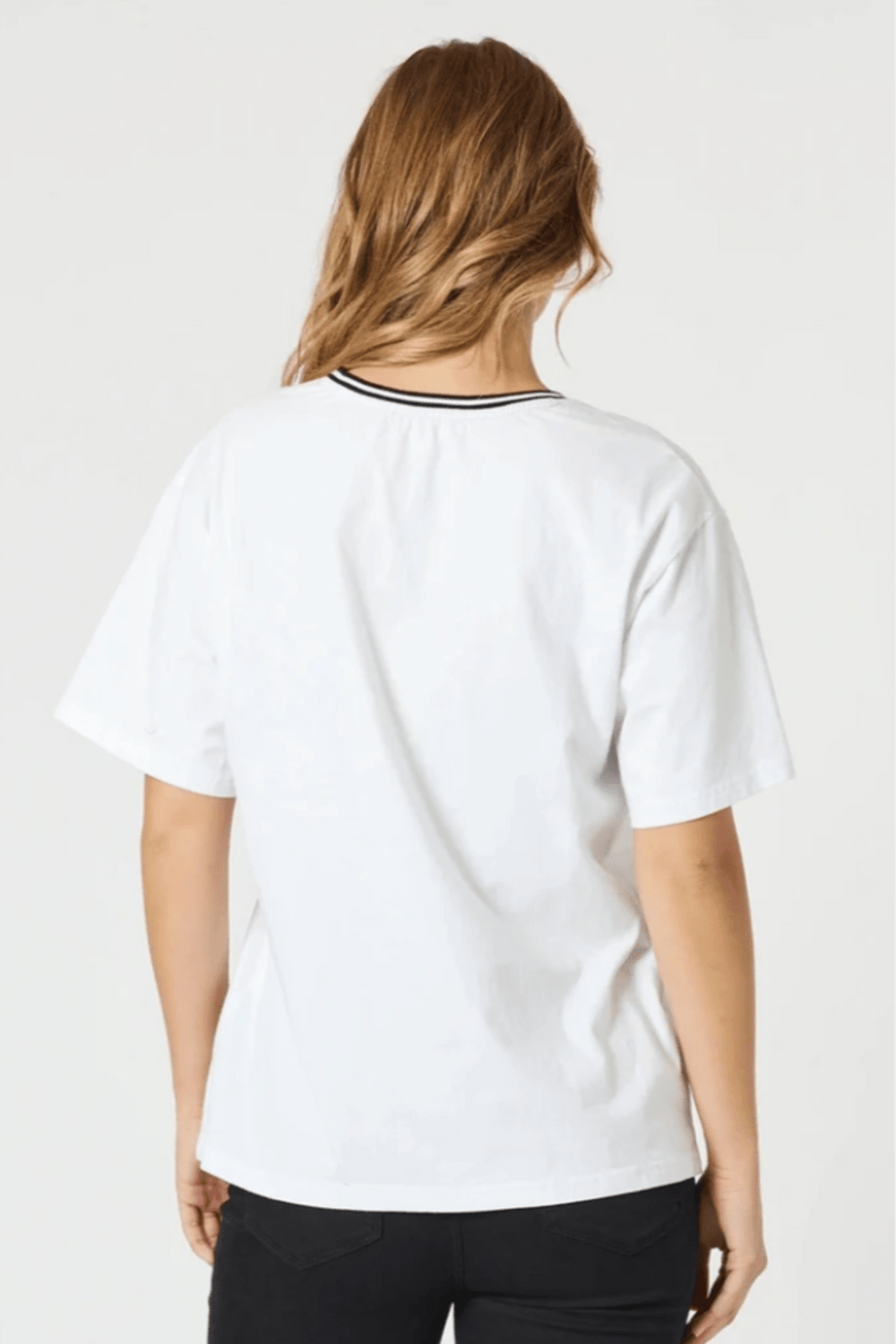 Le Marais T-Shirt - White - TZ18 - Pizazz BoutiqueThreadz